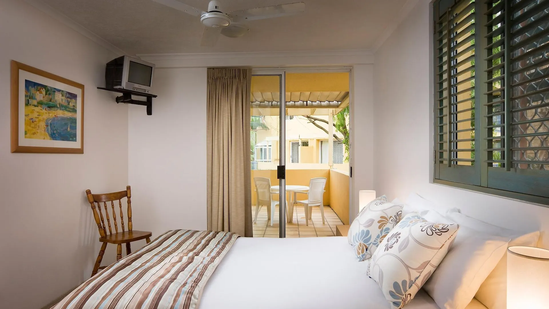 **** Apartahotel Breakfree Diamond Beach Gold Coast Australia